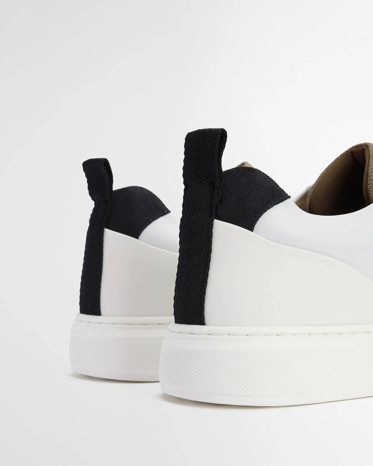 Barbour Stannington Trainer - White/Navy/Trench