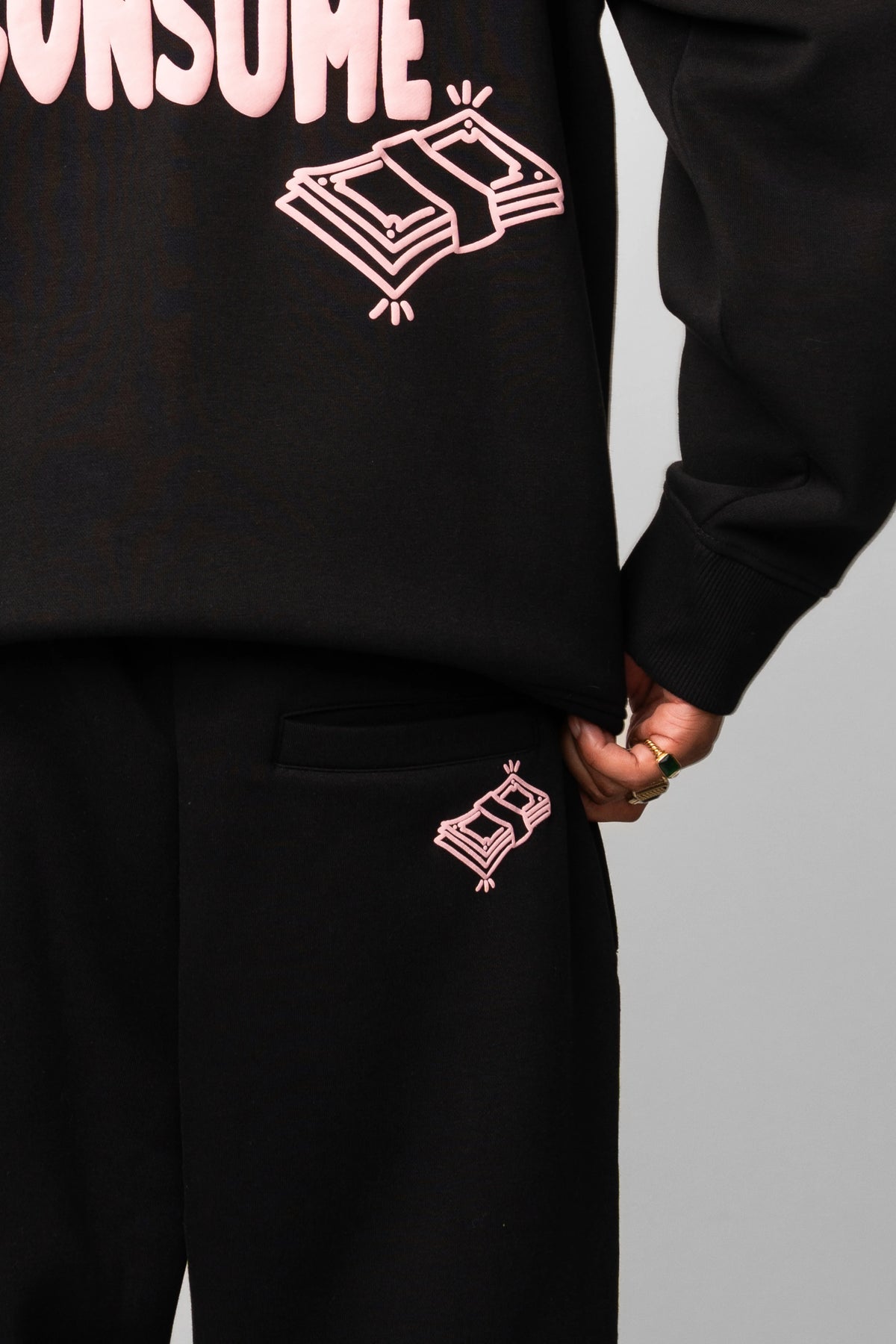 Fresh Flavours Rise Joggers - Black