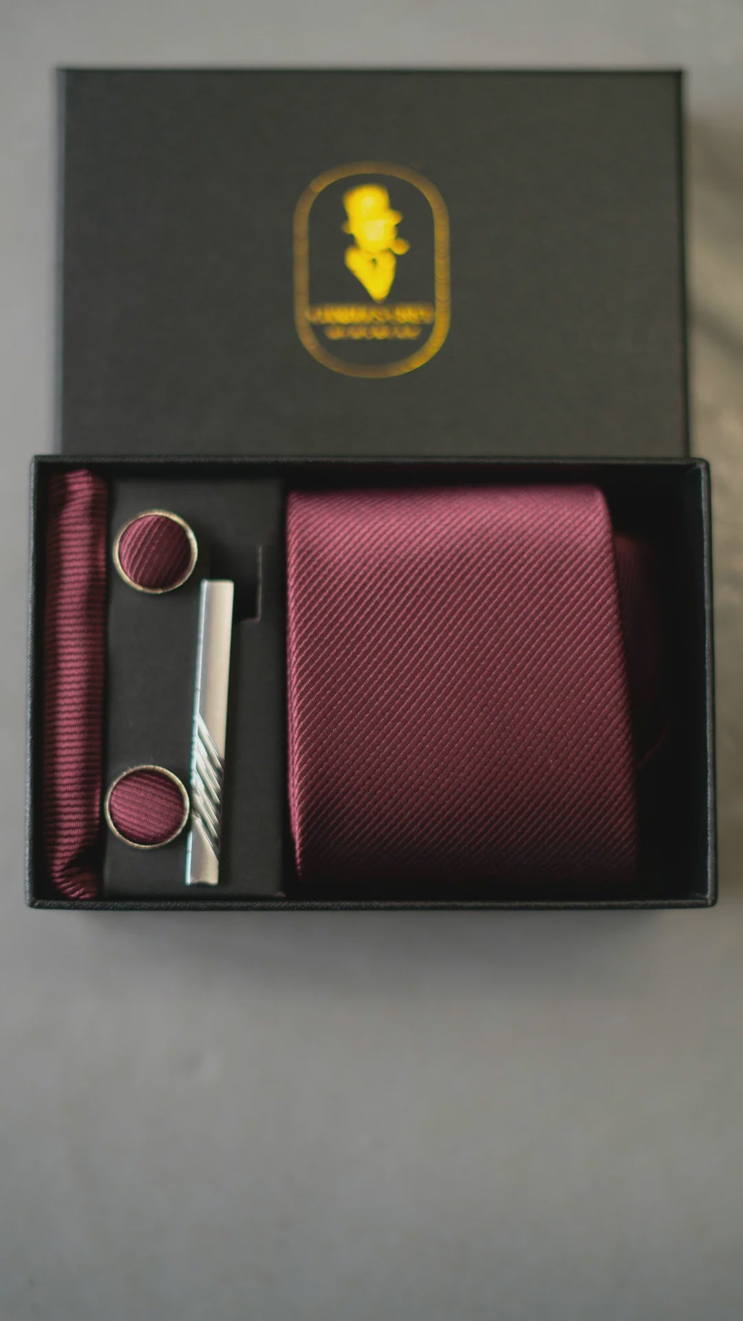 Tie Pocket Square Cuff Link & Tie Clip Set Burgundy